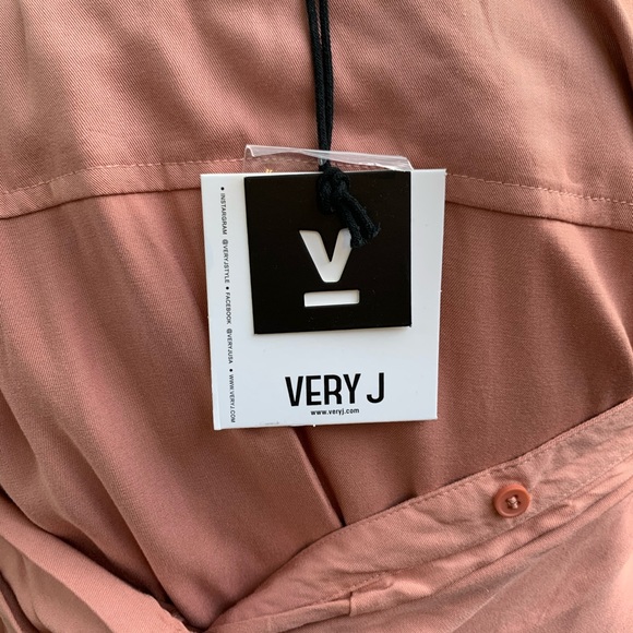 Very J Twisted Front Shirt Dress - Picture 6 of 7